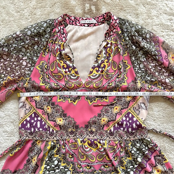 Alice+Olivia Lilian Paisley Long Sleeve Belted Mini Dress In Desire Multi Combo - Picture 4 of 10